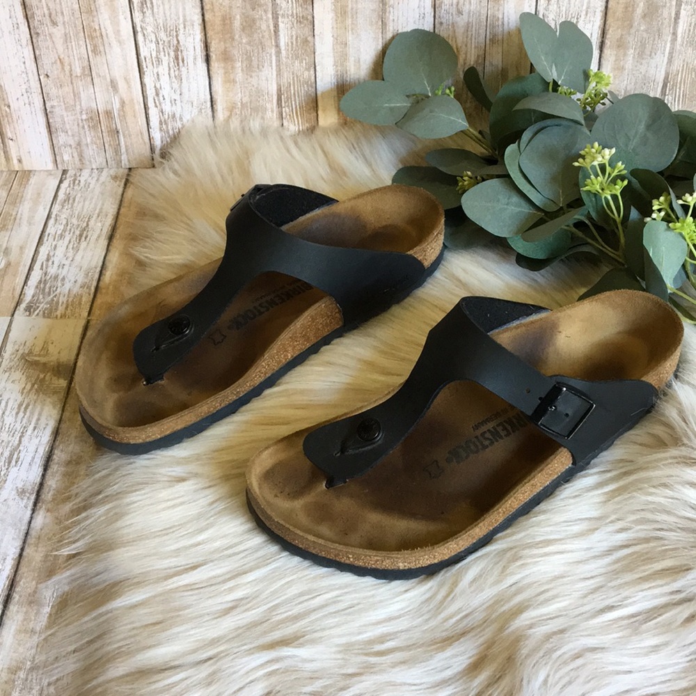Black Birkenstock’s